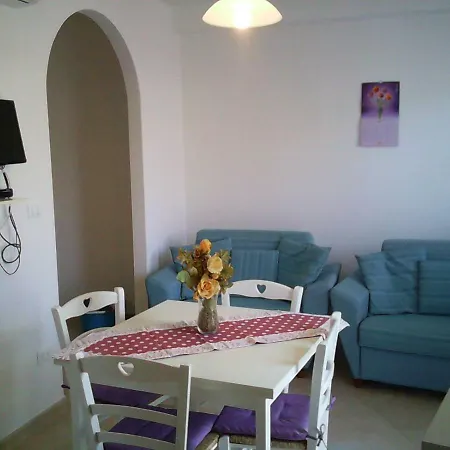 Bilocale Apartamento *